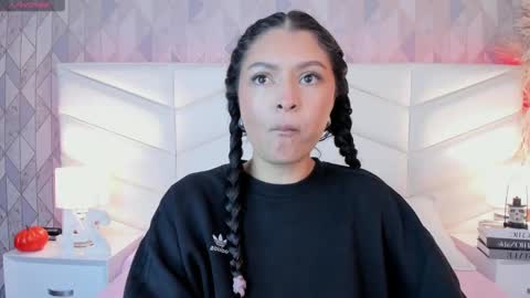 victoria___jonnes online show from October 5, 2025, 12:25 pm