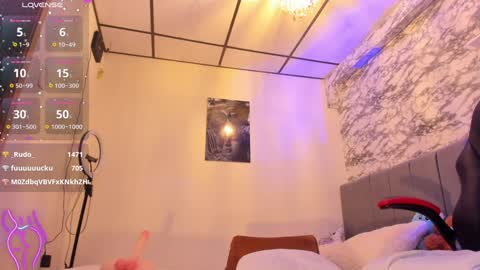 Victoria Coopeer online show from December 7, 2024, 2:09 am