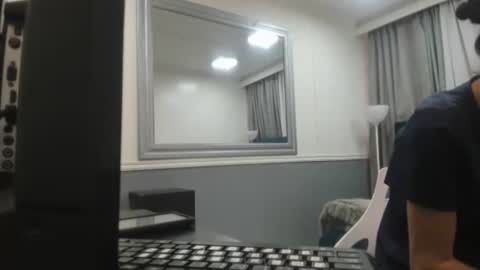 Victoria  grey  online show from April 27, 2026, 7:34 pm