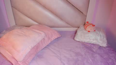 Victoria online show from November 8, 2025, 4:29 pm