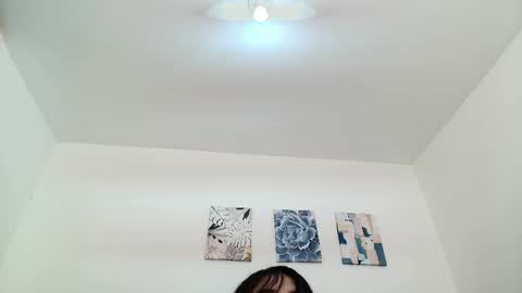 victoria_bliss online show from April 13, 2026, 6:35 pm