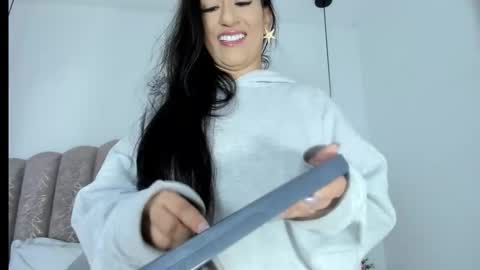 valentina online show from October 5, 2025, 11:41 am