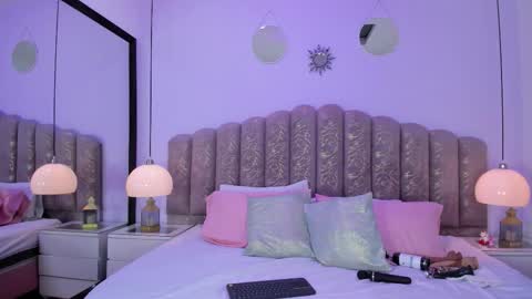 valentina online show from February 2, 2026, 12:15 pm