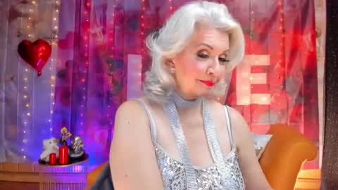 diorvictoria9 online show from February 2, 2025, 7:25 pm