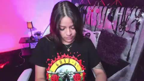 victoria_floyd1 online show from June 9, 2026, 10:54 pm
