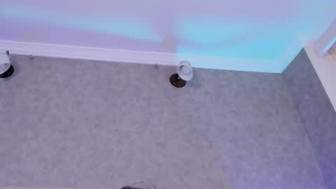  Victoria Lozano  online show from December 19, 2024, 4:02 pm