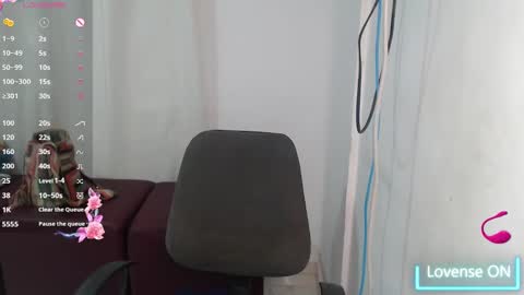 Snapshot of victoria_milf06 chatting on March 9, 2025, 2:18 am victoria online show from March 9, 2025, 2:18 am