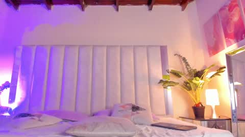 VICTORIA online show from December 12, 2024, 5:48 pm