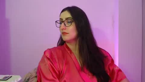 Victoria online show from March 6, 2025, 8:48 pm