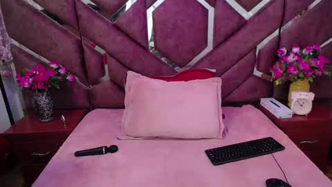 Victoria online show from March 3, 2025, 7:17 pm