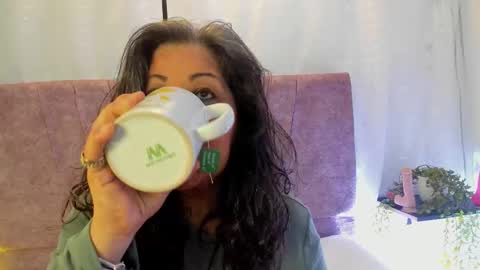 victoriaa_anderson_ online show from March 9, 2026, 1:15 pm