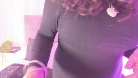 Snapshot of victoriaa_anderson_ chatting on April 22, 2026, 2:18 pm victoriaa_anderson_ online show from April 22, 2026, 2:18 pm