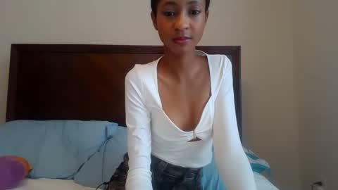 Snapshot of victoriaaa_xxx chatting on October 12, 2025, 5:23 pm Victoria xxx online show from October 12, 2025, 5:23 pm