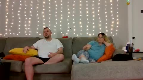 Snapshot of victoriaandjesse chatting on January 1, 2025, 3:56 am Victoria and Jesse online show from January 1, 2025, 3:56 am