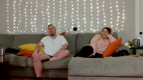 Snapshot of victoriaandjesse chatting on January 4, 2025, 11:33 am Victoria and Jesse online show from January 4, 2025, 11:33 am