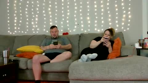 Snapshot of victoriaandjesse chatting on January 27, 2025, 8:07 am Victoria and Jesse online show from January 27, 2025, 8:07 am