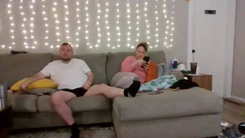 Victoria and Jesse online show from November 1, 2025, 1:07 am