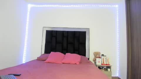 VICTORIA online show from March 9, 2025, 11:56 pm