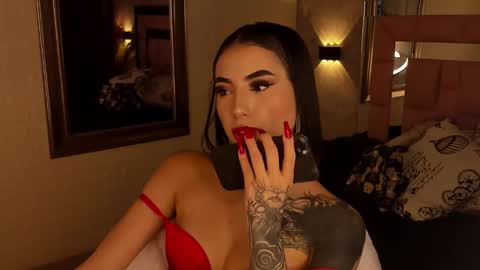 VICTORIA online show from February 25, 2025, 10:50 pm