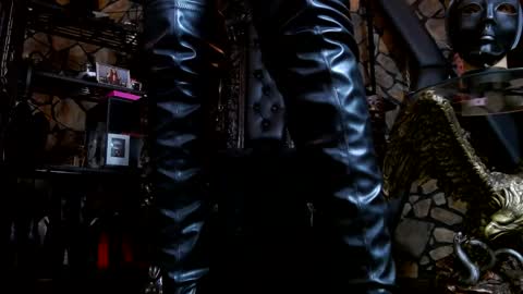 Victoria Heller online show from January 22, 2025, 5:59 am