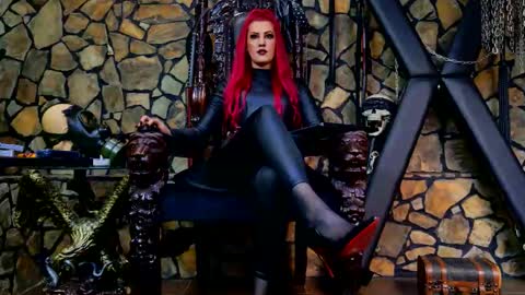 Victoria Heller online show from November 8, 2025, 5:40 am