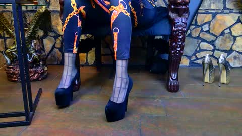 Victoria Heller online show from January 8, 2026, 5:43 am