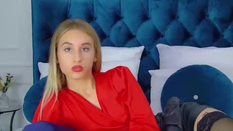 Snapshot of victoriahopson chatting on September 10, 2025, 8:09 pm Victoria online show from September 10, 2025, 8:09 pm