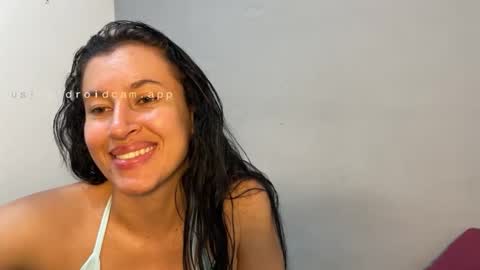 Snapshot of victorialeens chatting on February 19, 2026, 1:45 am VICTORIA online show from February 19, 2026, 1:45 am