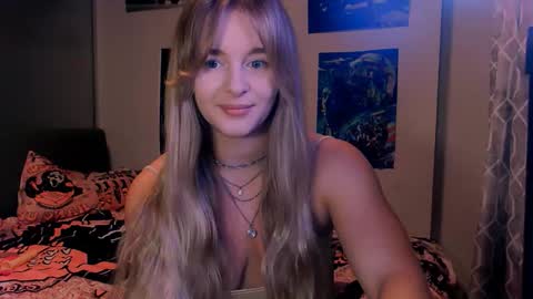 Eva and Victor online show from October 30, 2025, 12:06 pm