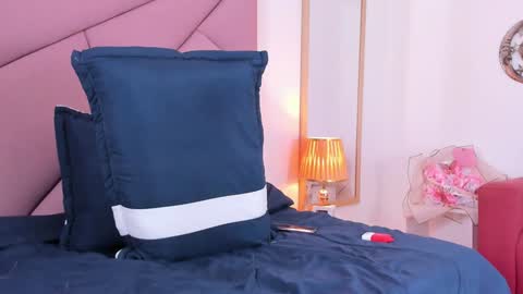 Snapshot of victoriaross1 chatting on January 10, 2025, 3:16 pm VictoriaRoss online show from January 10, 2025, 3:16 pm