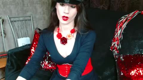 VictoryVega online show from December 3, 2025, 5:00 pm