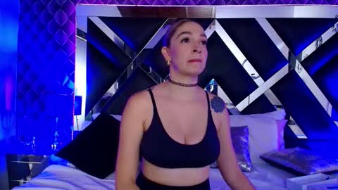 victtoria lee online show from October 21, 2025, 7:14 pm