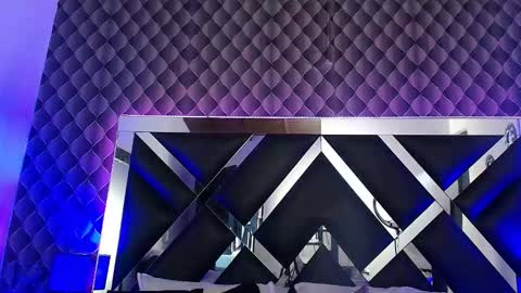 victtoria lee online show from November 8, 2025, 7:34 pm