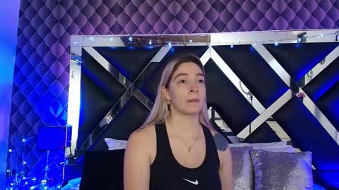 victtoria lee online show from January 17, 2026, 8:12 pm