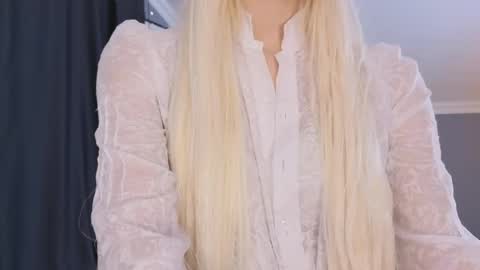 Eva online show from April 24, 2026, 12:29 pm