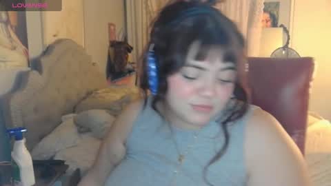 viennavisabelle online show from September 28, 2025, 3:12 am