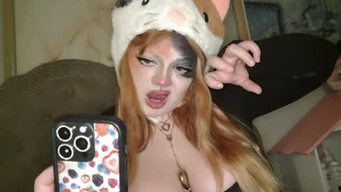 Snapshot of viennavisabelle chatting on May 6, 2026, 4:30 am viennavisabelle online show from May 6, 2026, 4:30 am
