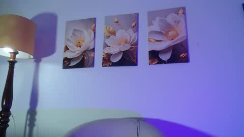 Snapshot of viiolet_collins chatting on February 10, 2026, 11:47 am VIOLET online show from February 10, 2026, 11:47 am