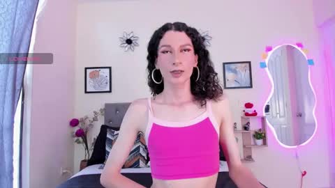 Violet online show from October 14, 2025, 3:02 pm