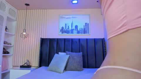 Viiolett online show from January 7, 2026, 7:38 pm