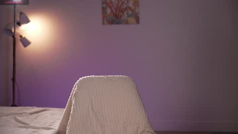 vika54784 online show from November 13, 2025, 4:55 am