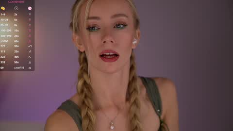 vika54784 online show from November 23, 2025, 4:01 am