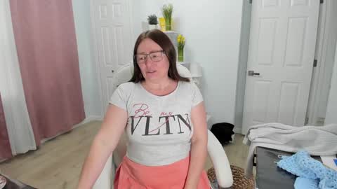 Ukrainian-woman online show from February 8, 2025, 2:38 pm