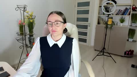 Ukrainian-woman online show from January 9, 2026, 7:11 am