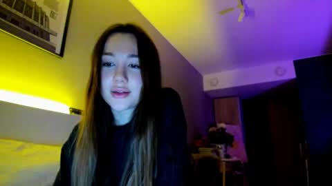 Snapshot of vikawels chatting on October 1, 2025, 9:32 pm Vika online show from October 1, 2025, 9:32 pm