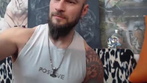 Snapshot of viking_me chatting on December 28, 2024, 9:19 pm viking online show from December 28, 2024, 9:19 pm