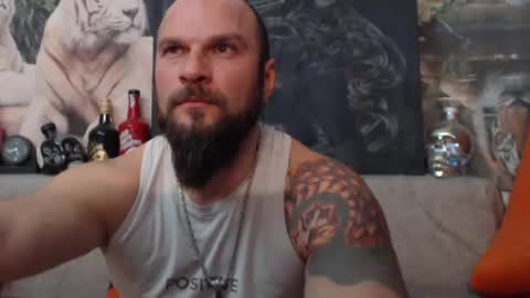 Snapshot of viking_me chatting on January 18, 2025, 8:30 pm viking online show from January 18, 2025, 8:30 pm