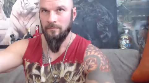 Snapshot of viking_me chatting on January 23, 2025, 10:22 am viking online show from January 23, 2025, 10:22 am