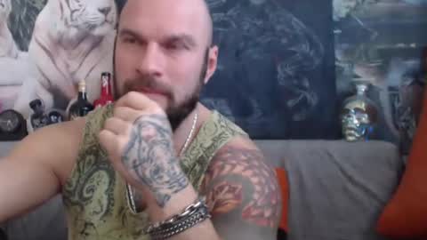 Snapshot of viking_me chatting on January 24, 2025, 10:11 am viking online show from January 24, 2025, 10:11 am
