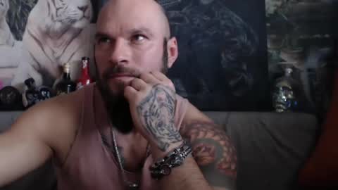 Snapshot of viking_me chatting on January 25, 2025, 9:57 am viking online show from January 25, 2025, 9:57 am
